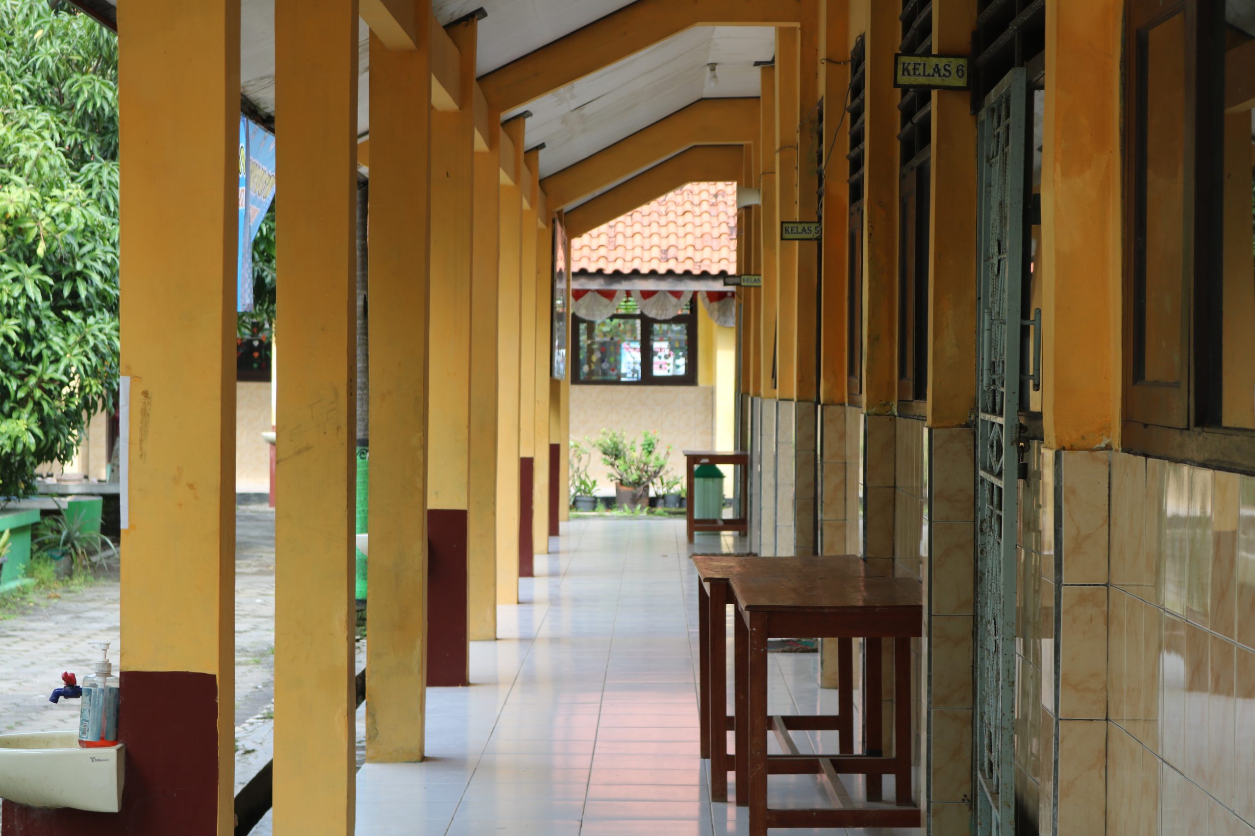 Lorong Ruangan